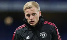 Thumbnail for article: United-legende beschermt Van de Beek na kritiek: 'Hij wordt verkeerd gebruikt'