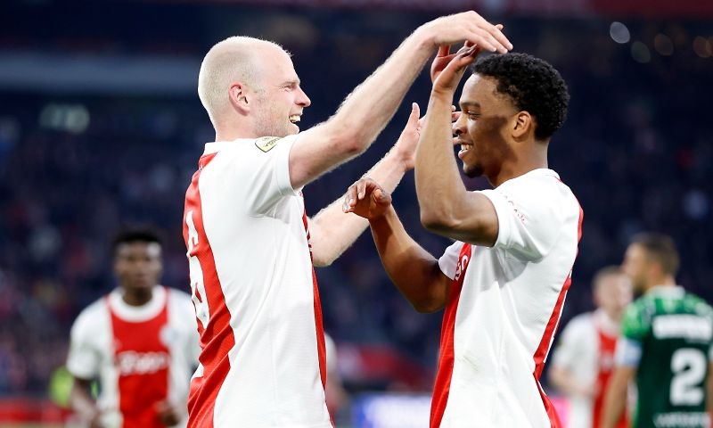 ajax start met zes wk-gangers tegen telstar