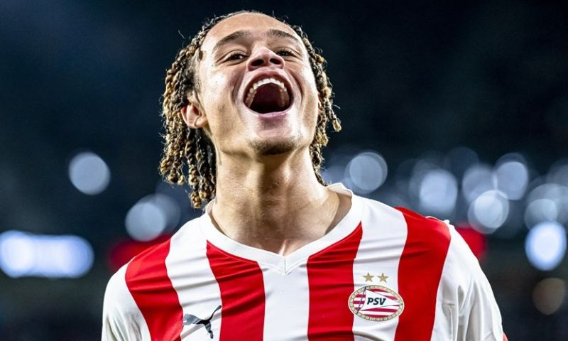 Ajax zag komst Simons niet zitten: 'Kan me die beslissing wel voorstellen'