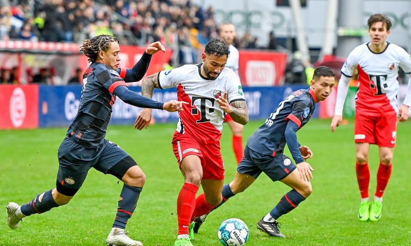 PSV morst punten op bezoek bij FC Utrecht