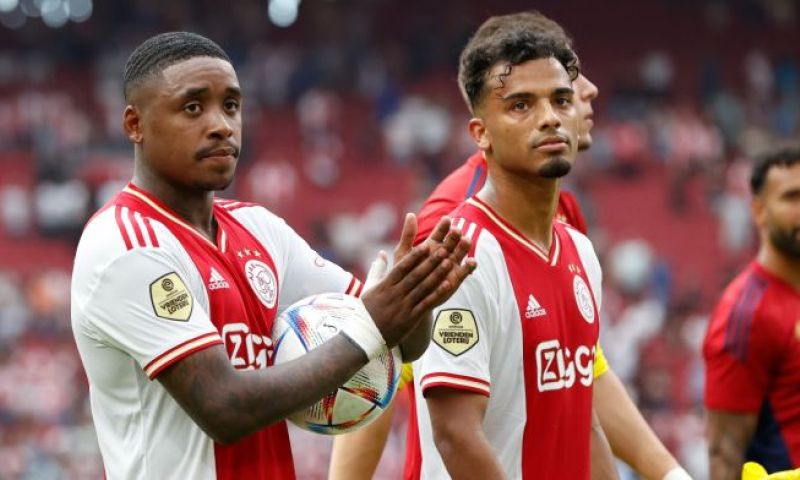 Owen Wijndal start bij Ajax tegen Vitesse en Calvin Bassey zit op de bank