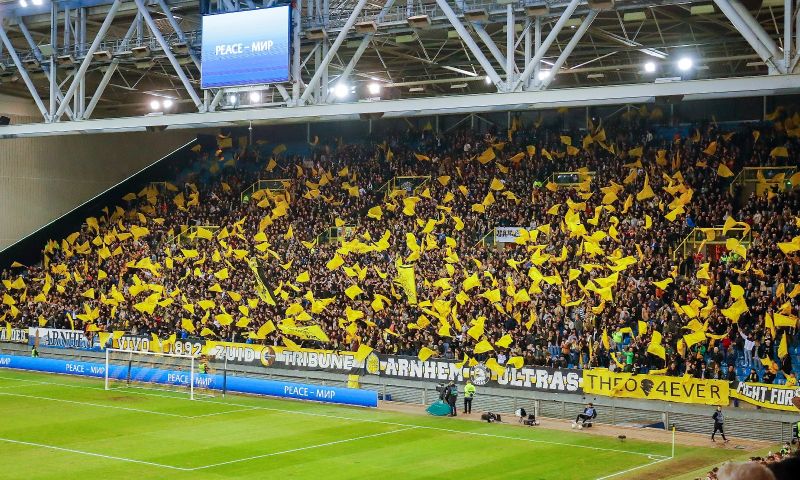 Witte rook in Arnhem: Vitesse tot 2030 verzekerd van GelreDome