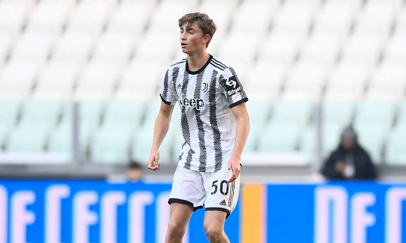 Wie is Dean Huijsen van Juventus?