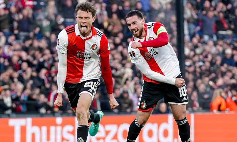 Mats Wieffer staat op scherp tijdens Feyenoord tegen AS Roma