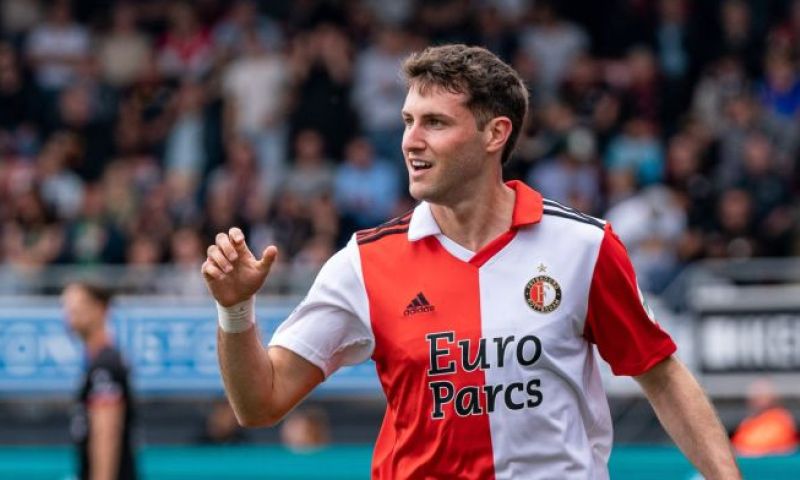 John Inan vindt dat Santiago Giménez voorlopig bij Feyenoord moet blijven