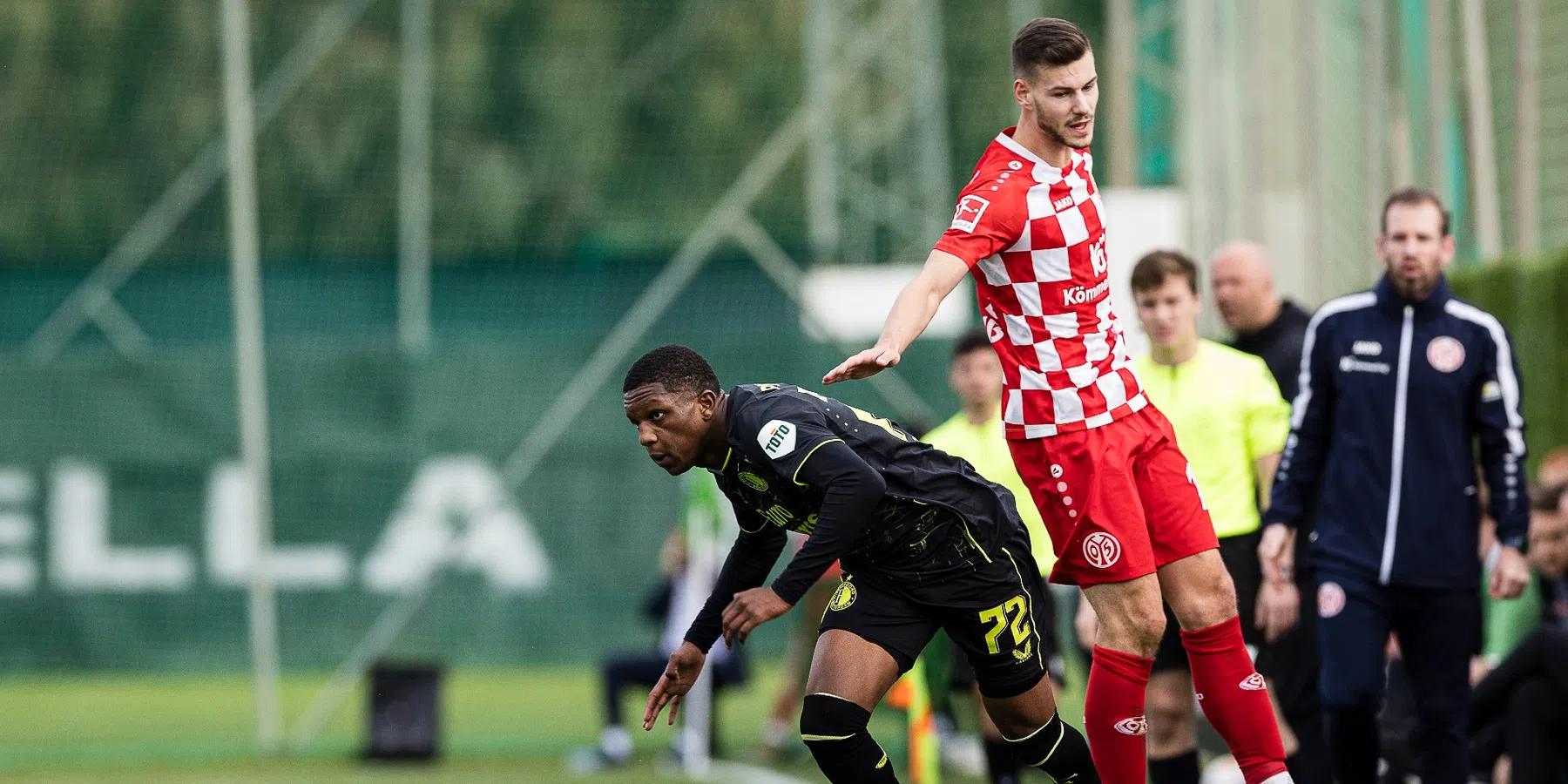 Wie is Givairo Read, de jonge debutant in de wedstrijdselectie van Feyenoord?