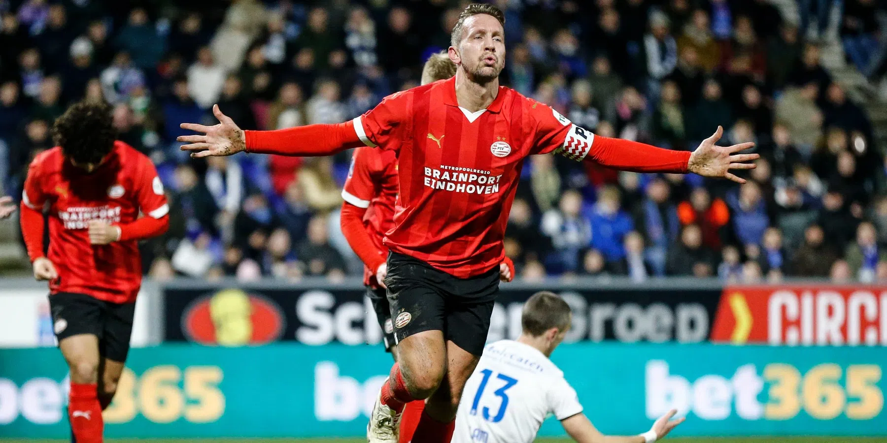 Zo vaak scoorde Luuk de Jong tegen PEC Zwolle