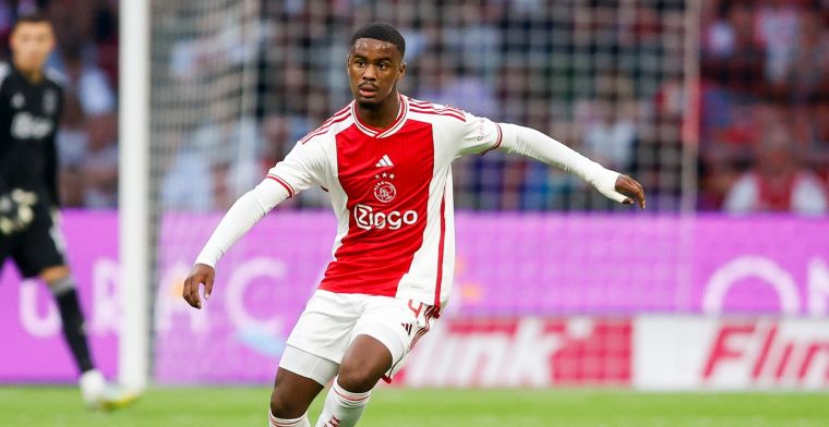 Volgens De Telegraaf gaat Jorrel Hato zijn contract bij Ajax verlengen