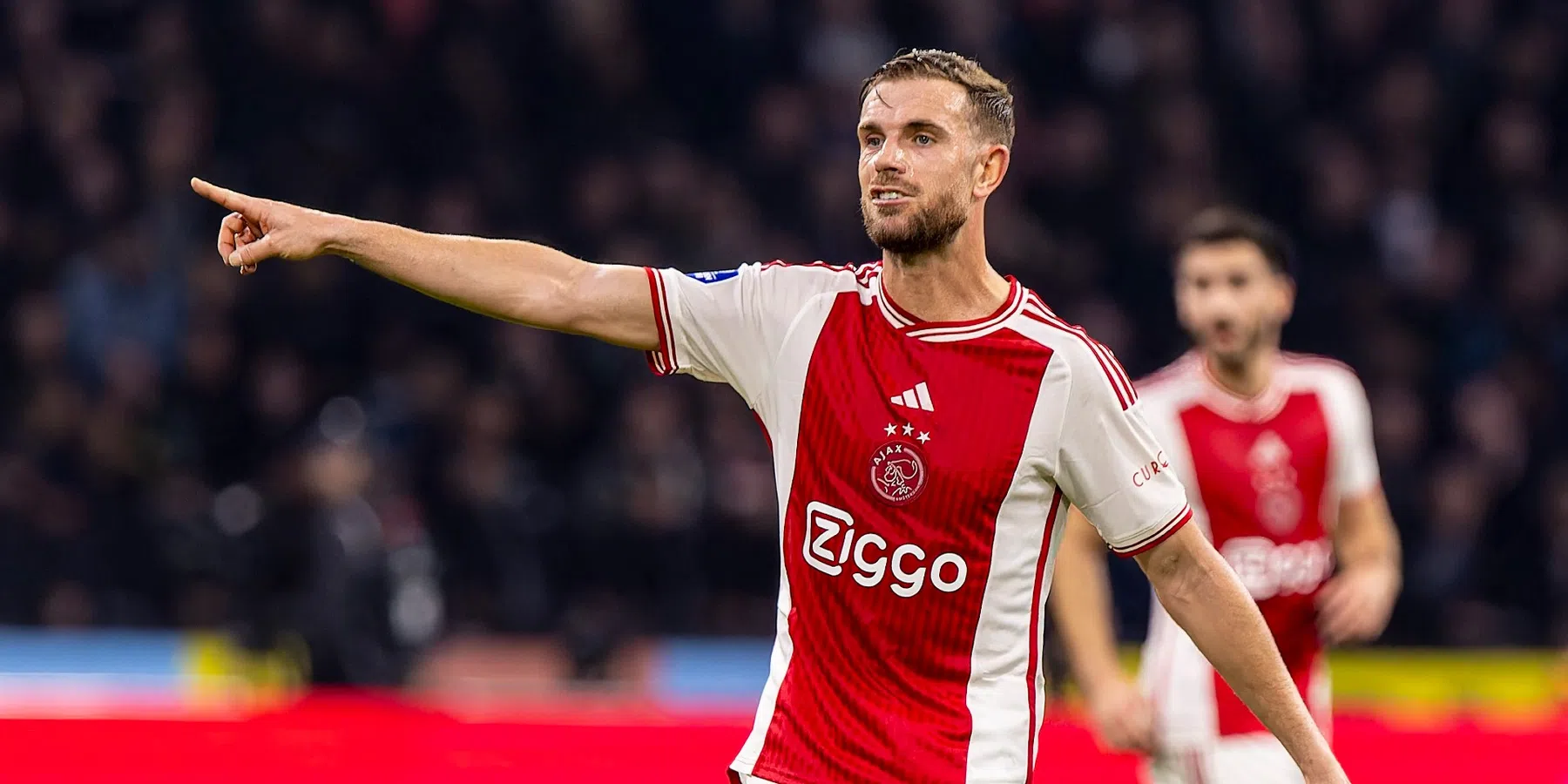 Jordan Henderson is de komende weken niet inzetbaar voor Ajax wegens blessure