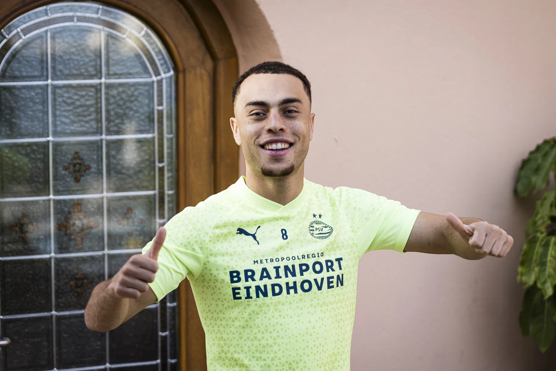 Sergiño Dest ernstig geblesseerd