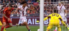 Thumbnail for article: Wie anders: Bologna-ster Zirkzee duwt Roma verder in de problemen