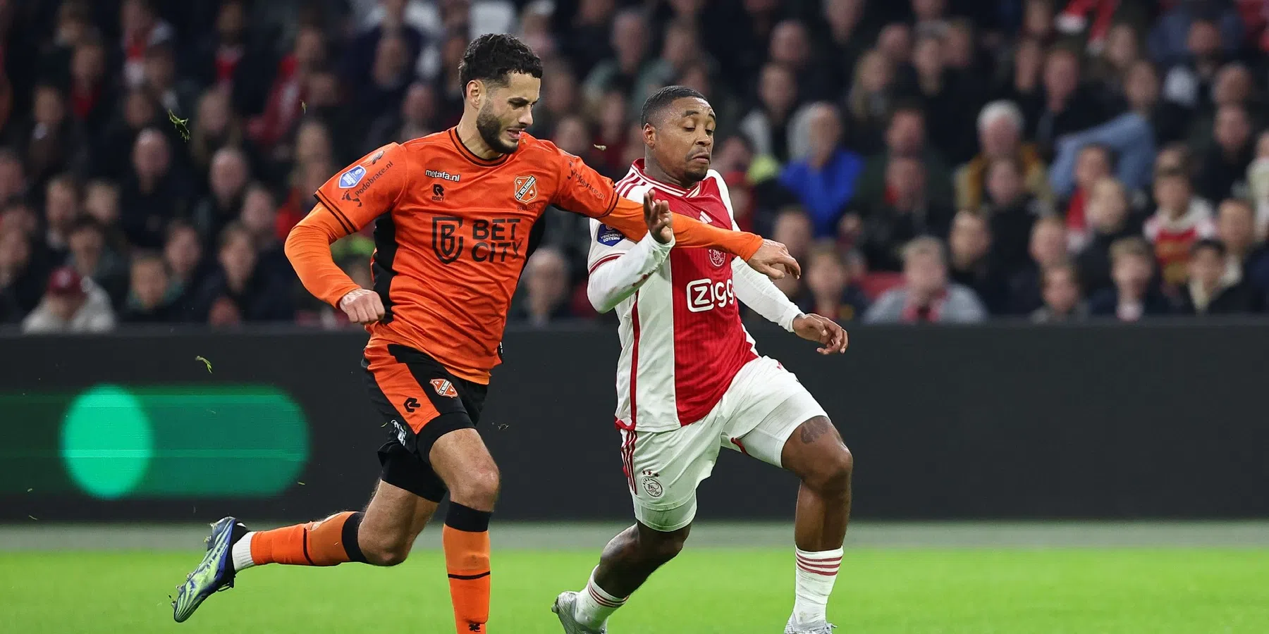 Waar en hoe laat wordt FC Volendam - Ajax in de Eredivisie uitgezonden?